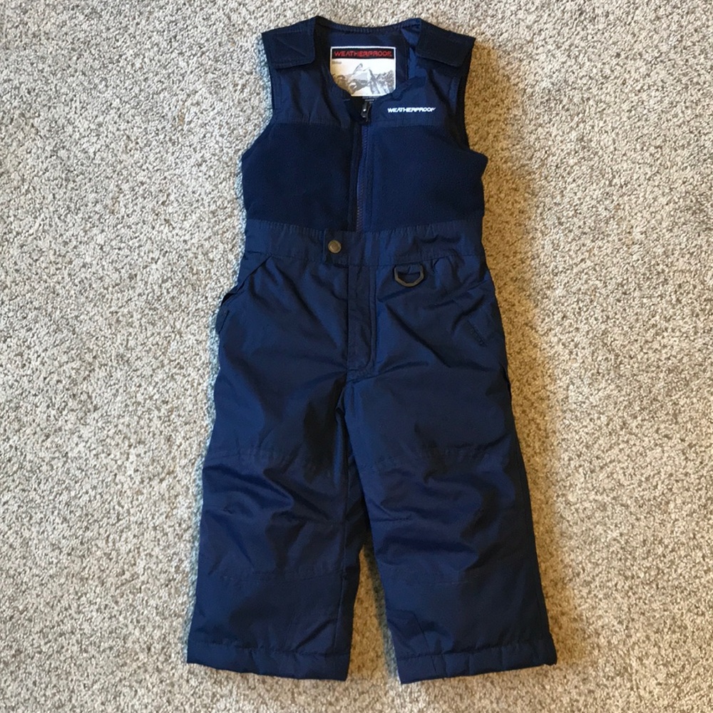 2T snow pants Only worn twice, moved to the South!